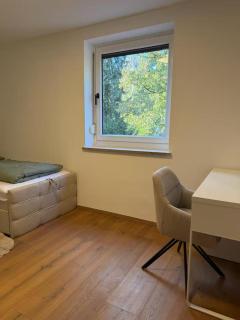 4-Bedroom Apartment - 10 Minutes from Oktoberfest - 2
