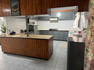 Affordable 3 Bedroom Family Stay - 5