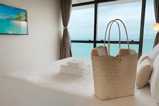 High Standard Premium Apartment Sea Front Balcony New Time 1207 - 4