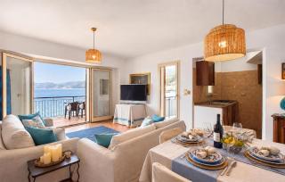 Gorgeous Apartment In Scilla With House Sea View - 6