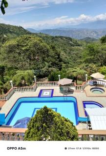 Finca Marly, descanso en la montaña para grupos grandes - San Jerónimo - 1