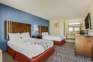 Econo Lodge Inn & Suites Enid South - 4