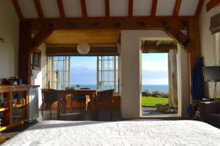 Ahu Ahu Beach Villas - 4