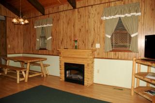 Carolina Landing Camping Resort Deluxe Cabin 6 - 7