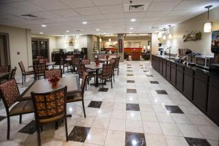 Best Western Plus Ambassador Suites - 6