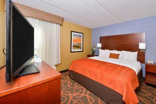 Best Western Plus Fresno Airport Hotel - Fresno - 2