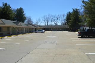 Economy Inn Cuyahoga Falls - 9