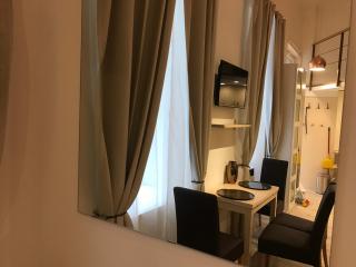 Goldcentral Apartment Gozsdu - Budapest - 3