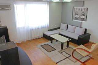 Belgrade Republic Square Apartment - Belgrade - 9