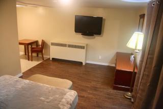 American Plaza Motel - 2