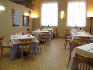Hotel Villa de Ayerbe - Ayerbe - 2