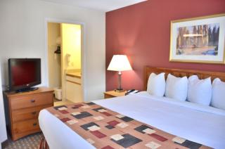 Cresthill Suites Syracuse - 3