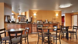 Best Western Palm Court Inn - Modesto - 7