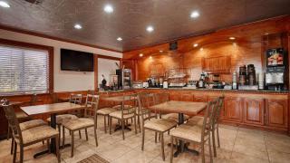 Americas Best Value Inn Kingsville - Kingsville - 5