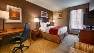 Best Western Plus Georgetown Inn & Suites - 6