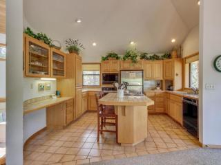 Hickory Lane 16 | Discover Sunriver - 2