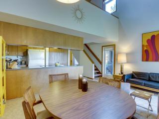 Mt View Condo 22 | Discover Sunriver - 2