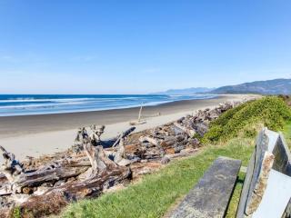 The Heron's Nest Vacation Rental - Cape Meares - 8