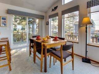 The Heron's Nest Vacation Rental - Cape Meares - 1