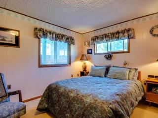 Darrs Beach Cottage - 1