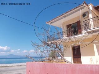 Akrogiali Beach Apartments - 3