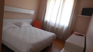 Logis Hotel Restaurant des Voyageurs - Pont-de-Salars - 1