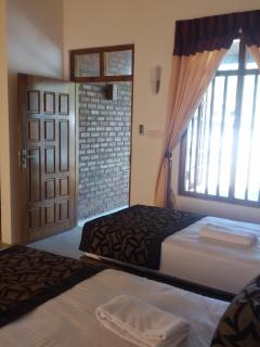 So-J Beach Villa - Trincomalee - 5