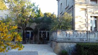 Logis Hôtel - Restaurant Résidence Les Cèdres - Villeneuve-lès-Avignon - 1