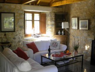 Stone House in a quiet landscape, Leonidion - Leonidio - 1