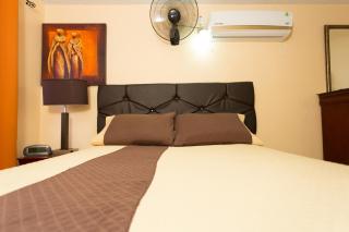 Cozy Accommodations - Kingston - 9