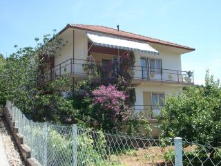 Neat apartment in Vinisce with magnificent sea - Vinišće - 0