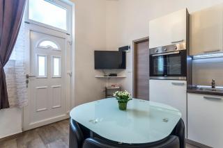 Apartments Ivan i Toma - 3