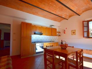 Agriturismo in Tuscany with Pool and Wine Tasting - 2