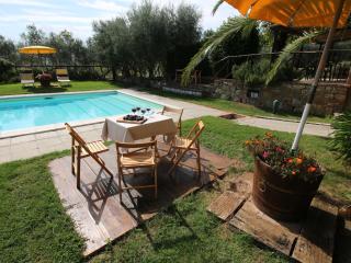 Farmhouse with pool and terrace - 5