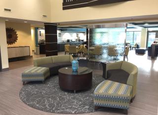 Best Western Plus Birmingham Inn & Suites - 8