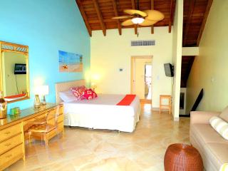 Luxury Beachfront Duplex Villa on Sapphire Beach IV - Frydendal - 2