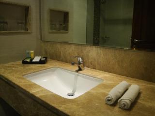 Hotel on The Rock - 3