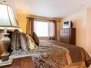 Mountain Lake Getaway (B101) - Twin Beaches - 1