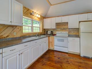 Damariscotta Lakefront Retreat - Waldoboro - 1