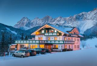 Landhaus & Ferienwohnungen Bergrast - 0