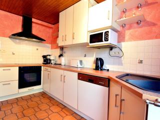 Holiday Home Nidrum with Sauna & Terrace - Bütgenbach - 7