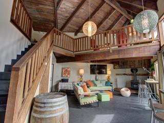 Flying Stag: Upper Chalet - 6