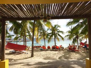 Blue Bay Beach Villas & Apartments - Blue Bay - 2