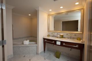 Town & Country Inn and Suites - Charleston - 4