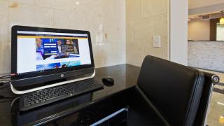 Best Western Roanoke Inn & Suites - Roanoke - 2
