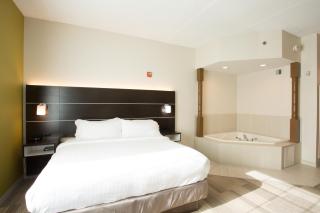 Holiday Inn Express Hotel & Suites Reading by IHG - Reading - 9
