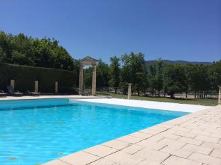 Cosy studio in Drôme with shared pool - Montbrun-les-Bains - 1