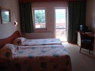 Hotel Seasons - Trjavna - 7