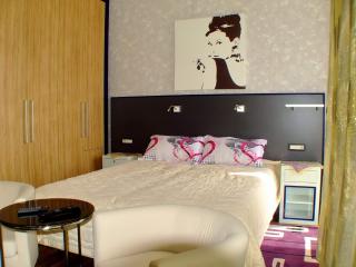 Meridian Hotel - Budva - 3