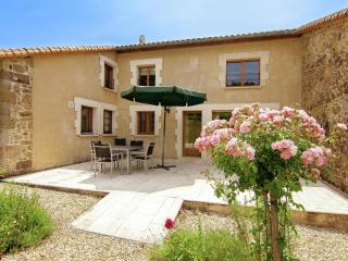 Disabled-accessible gite with heated pool - Roussines - 0